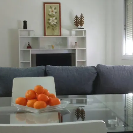 Apartamento Bright In 80 Sqm With Air Conditioning