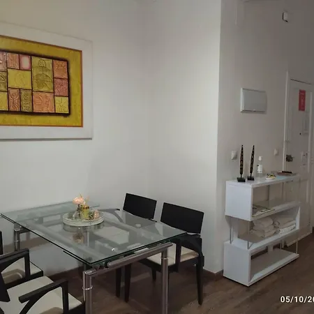 Apartamento Bright In 80 Sqm With Air Conditioning *