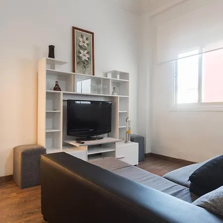 Bright In 80 Sqm With Air Conditioning * Valência