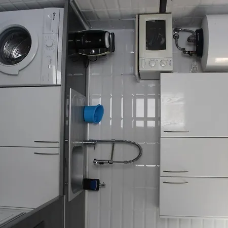 Bright In 80 Sqm With Air Conditioning Апартаменты *