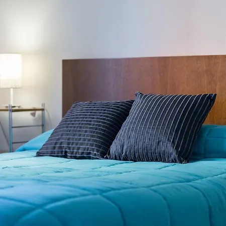 Bright In 80 Sqm With Air Conditioning Valência